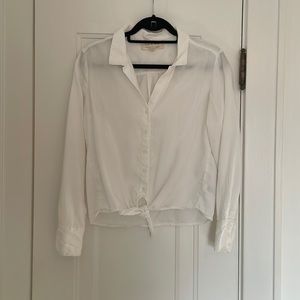 White cotton cropped button up with tie